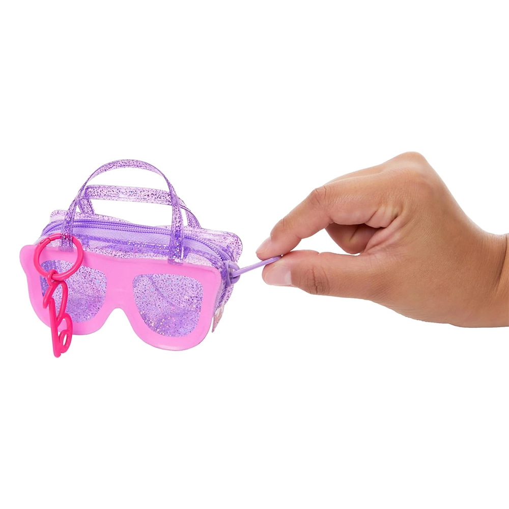 Barbie Clothes & Accessories, Deluxe Sunglasses-Shaped Bag with Keychain - Image 5